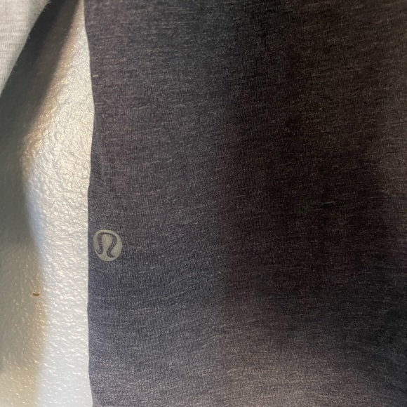 Mens Lululemon Light Gray & Dark blue long Sleeve T-Shirt - Picture 3 of 3